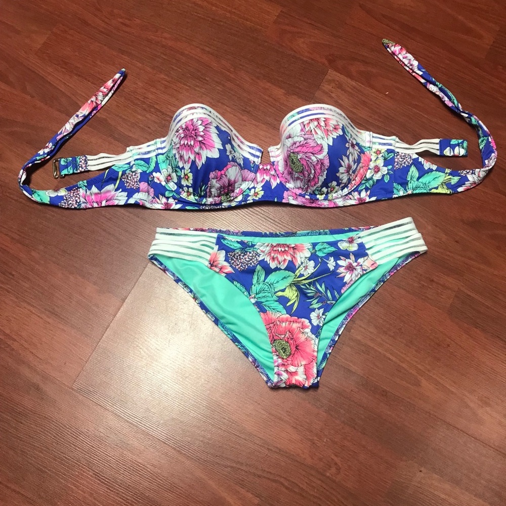 Bikini Set - Picture 7 of 7